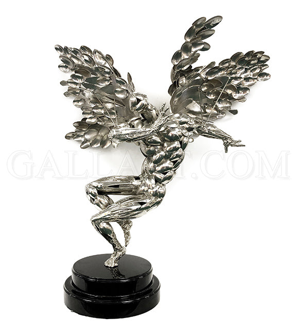 LANDING OF A GLORIOUS FIGURE